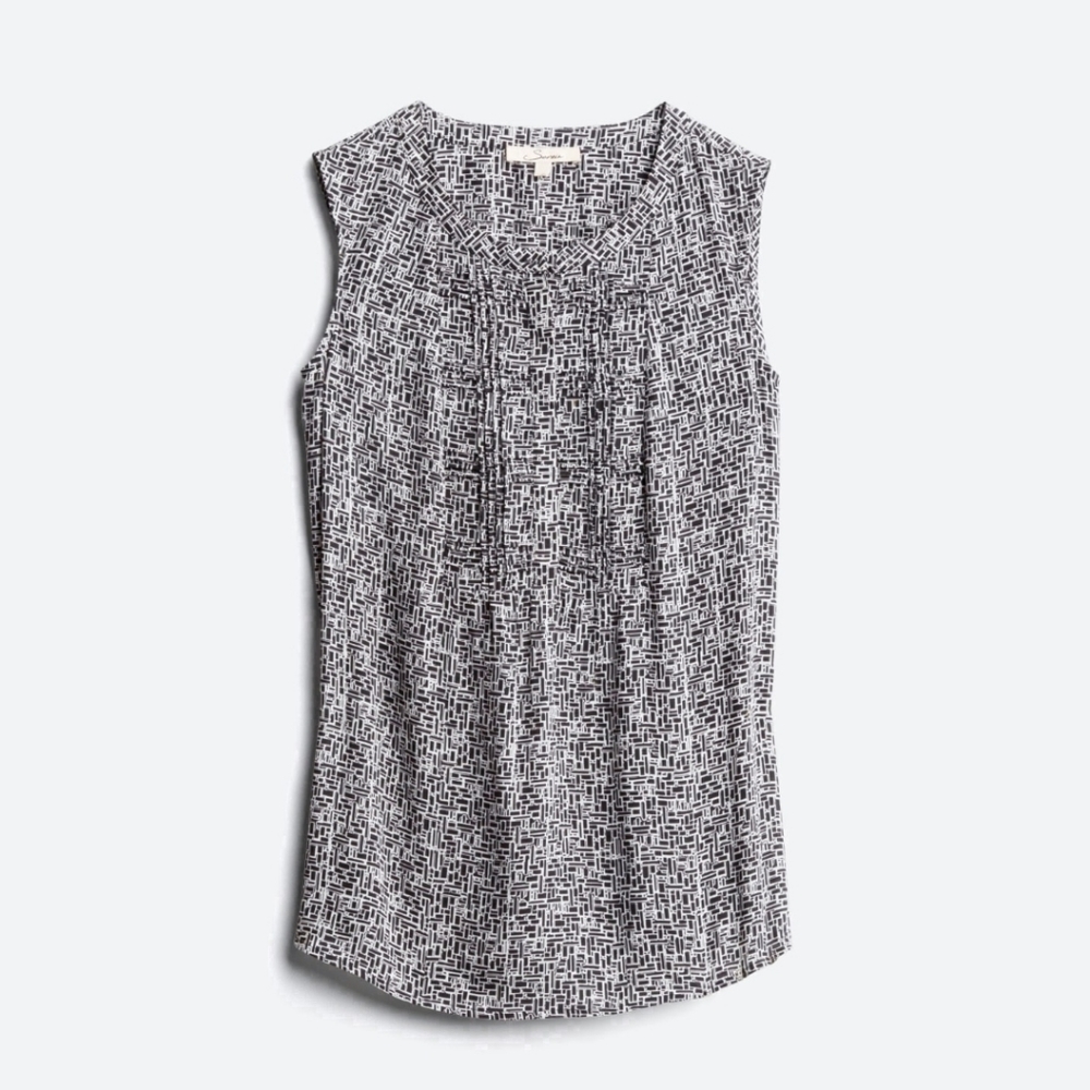NWT Serein Audrianah Pleat Detail Blouse